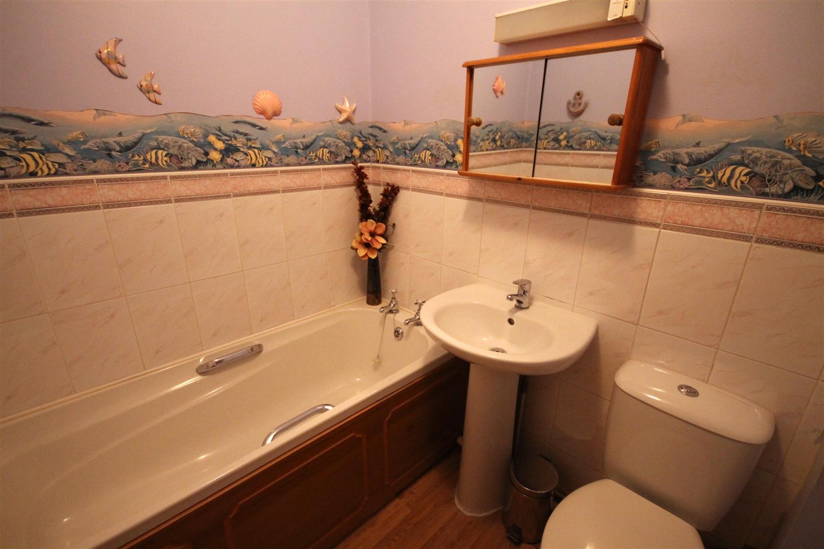 3 Bedroom House To Buy image 14